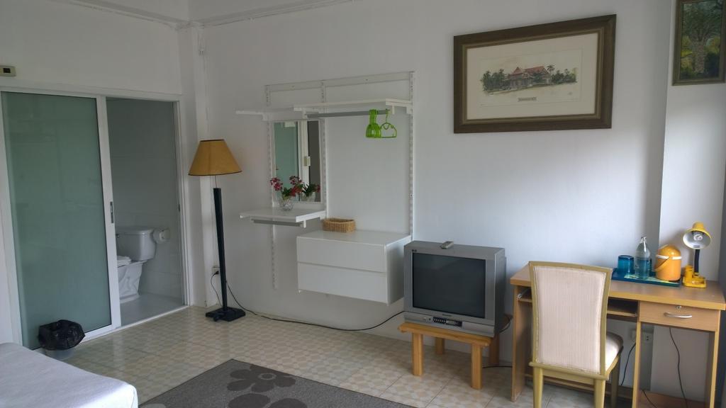 Corner Cafe Bed & Breakfast Hua Hin Exterior photo