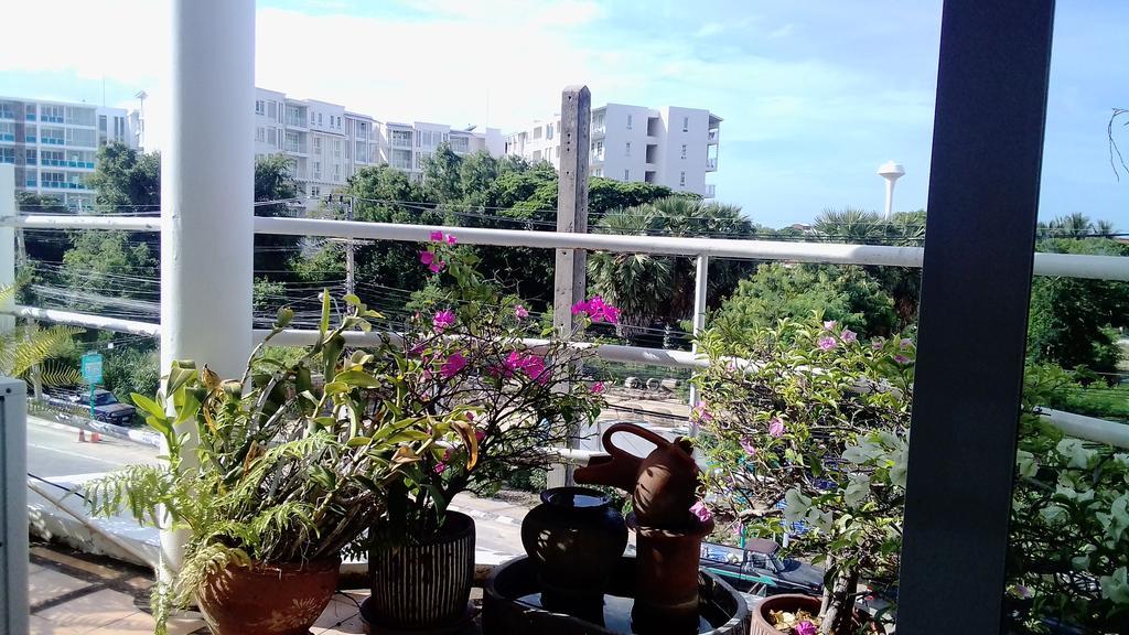 Corner Cafe Bed & Breakfast Hua Hin Exterior photo