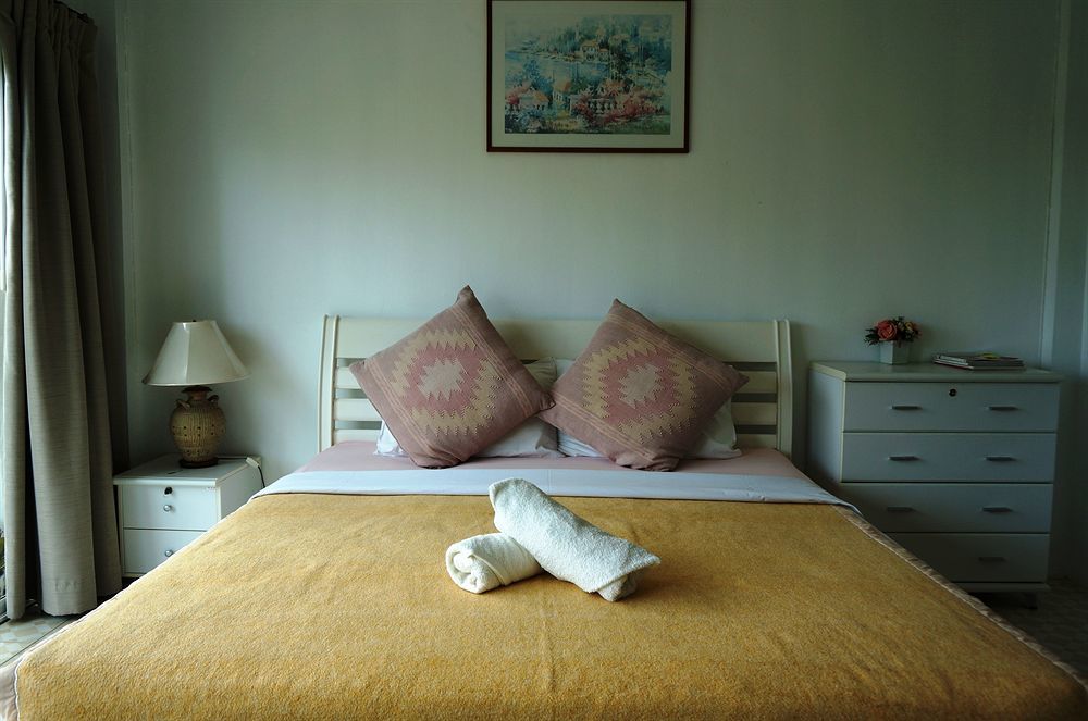 Corner Cafe Bed & Breakfast Hua Hin Exterior photo