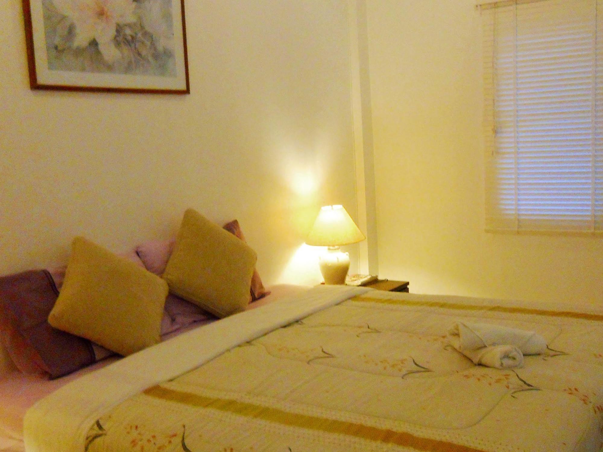 Corner Cafe Bed & Breakfast Hua Hin Exterior photo